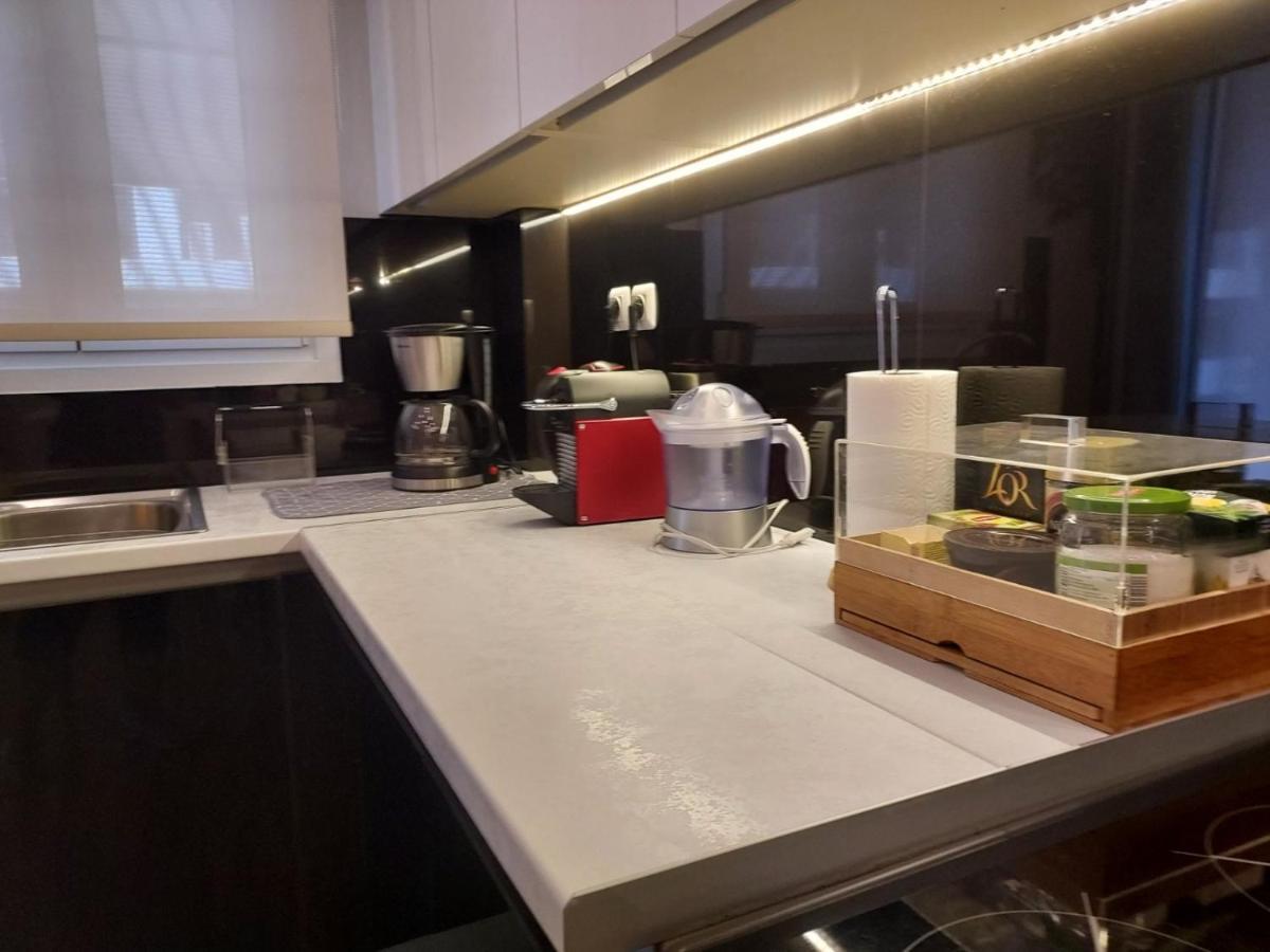 아테네 Acropolis Metro Station Flat 2 아파트 외부 사진